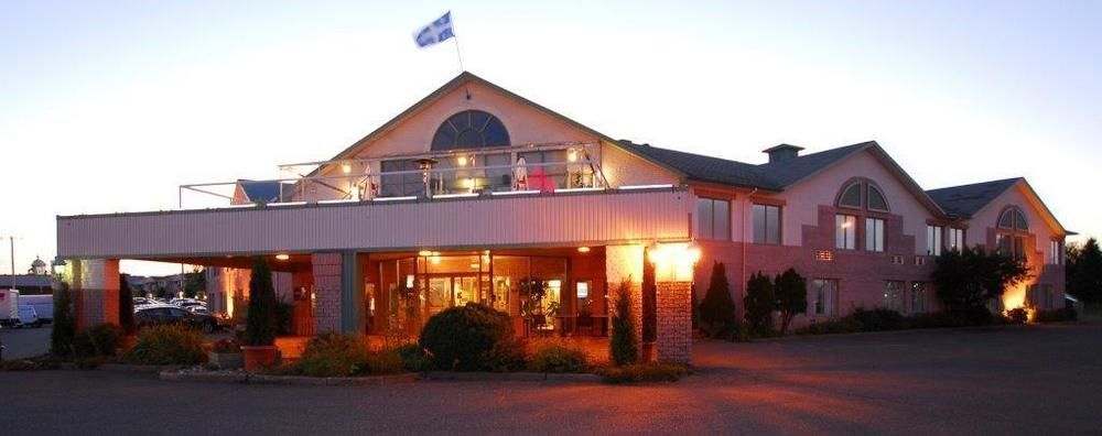 Hotel Travelodge By Wyndham Victoriaville Exteriör bild