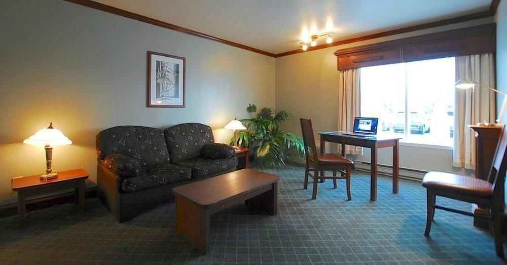 Hotel Travelodge By Wyndham Victoriaville Exteriör bild