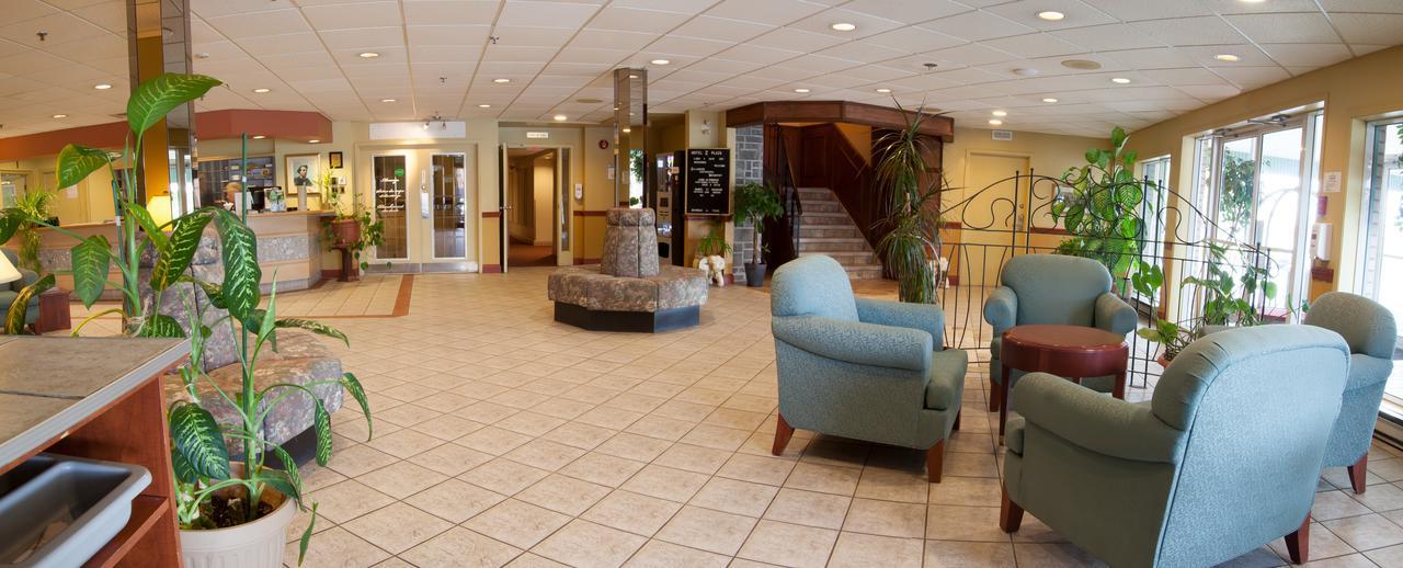 Hotel Travelodge By Wyndham Victoriaville Exteriör bild