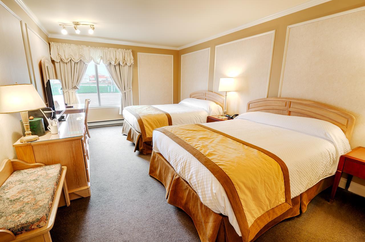 Hotel Travelodge By Wyndham Victoriaville Exteriör bild
